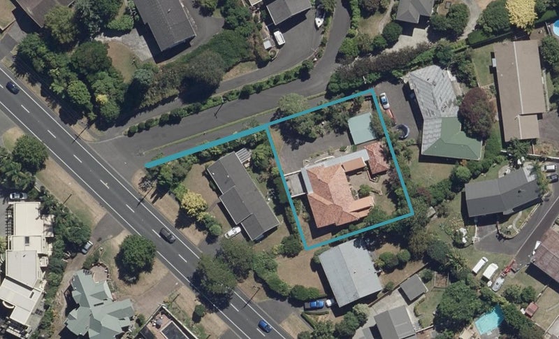 1018 River Road, Queenwood, Hamilton - Carousel 1