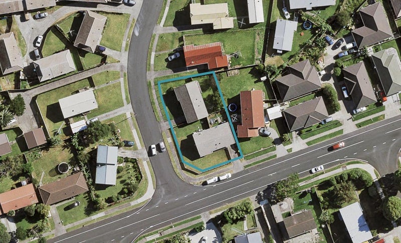 15 Finlayson Avenue, Clendon Park, Auckland - Carousel 1