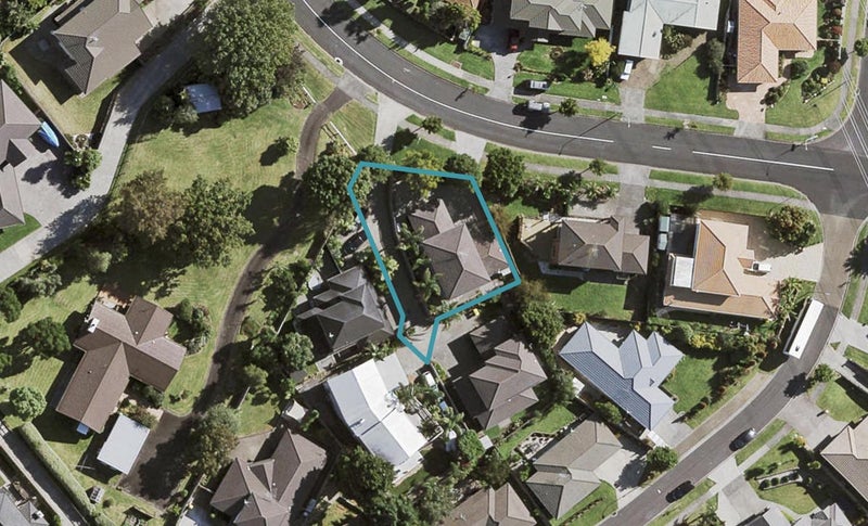 22 Wairere Road, The Gardens, Auckland - Carousel 1