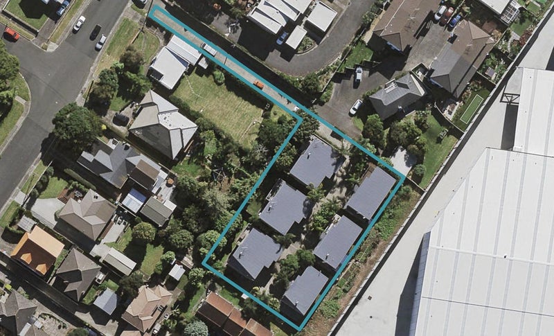 16D Eaglehurst Road, Ellerslie, Auckland - Carousel 1