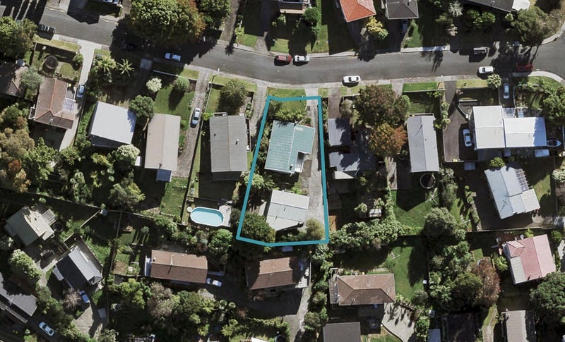 1/8 Finn Place, Tōtara Vale, Auckland - Carousel 1