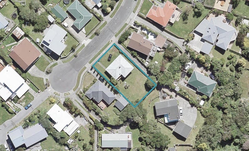 7 Cherry Blossom Grove, Maungaraki, Lower Hutt - Carousel 1