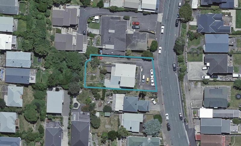82B Queens Drive, Lyall Bay, Wellington - Carousel 1