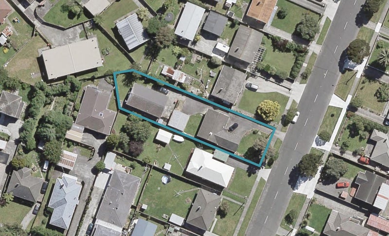 1/301 Oxford Terrace, Avalon, Lower Hutt - Carousel 1
