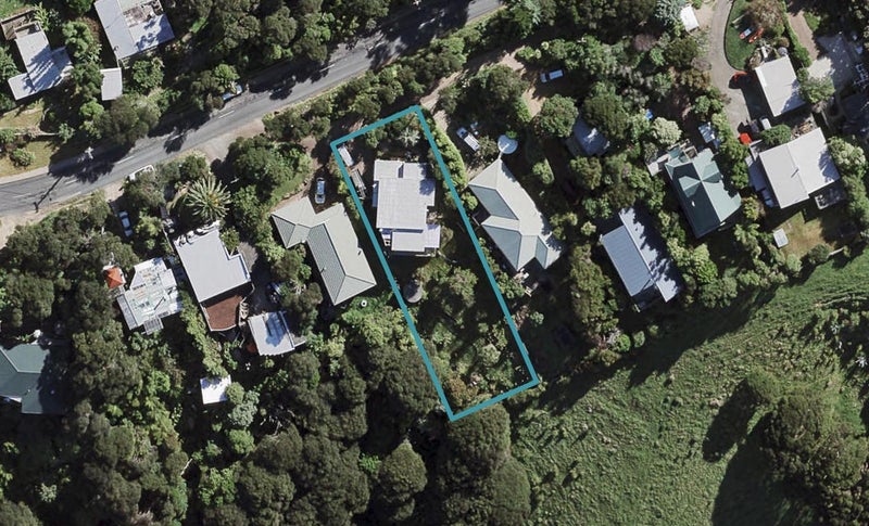 23 Junction Road, Oneroa, Waiheke Island - Carousel 1