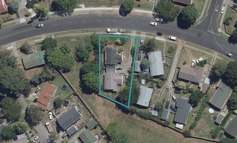 13A Crawshaw Drive, Nawton, Hamilton - Carousel 1