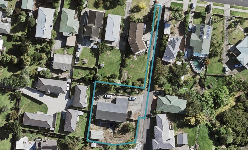 31 Estuary Road, Weymouth, Auckland - Carousel 1