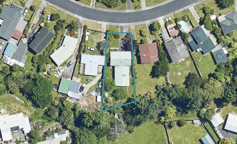 17 Darroch Street, Fairy Springs, Rotorua - Carousel 1