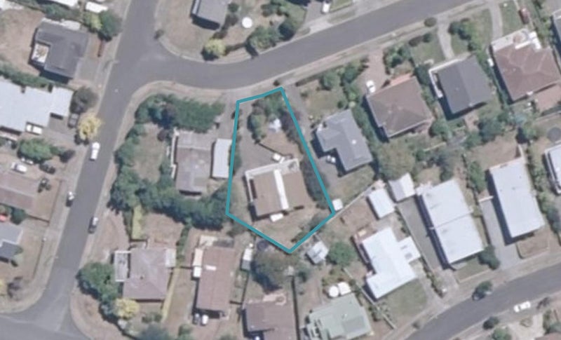 2 Normand Place, Richmond Heights, Taupo - Carousel 1