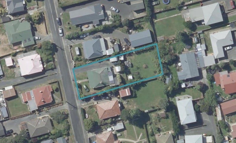 7 Teignmouth Street, Abbotsford, Dunedin - Carousel 1