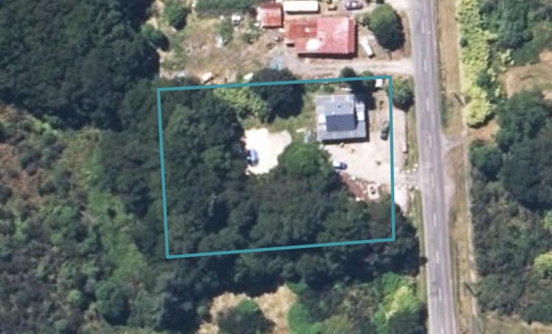 77 Main Road, Blackball, Greymouth - Carousel 1
