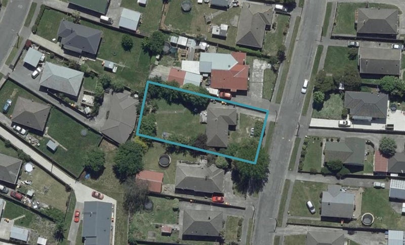 37 Lambeth Crescent, Redwood, Christchurch - Carousel 1