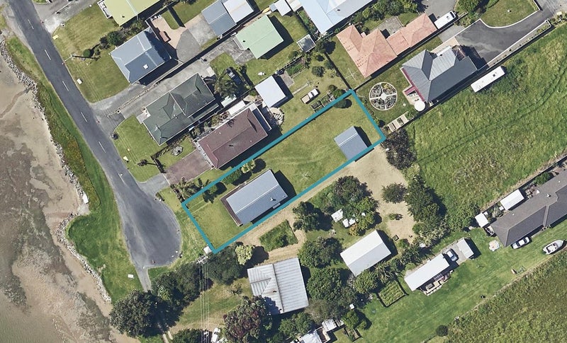 53 Pio Road, Bowentown, Waihi Beach - Carousel 1
