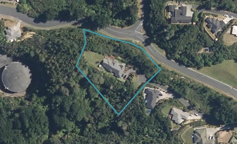 9 Valley View Way, Timberlea, Upper Hutt - Carousel 1