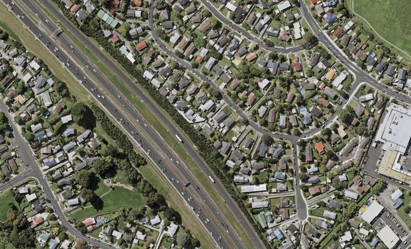 44 Cockayne Crescent, Sunnynook, Auckland - Carousel 1