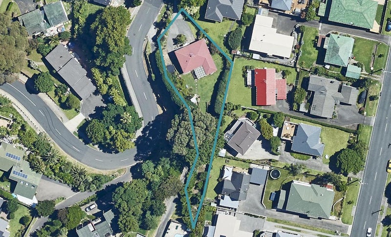 143 Hinewa Road, Otumoetai, Tauranga - Carousel 1