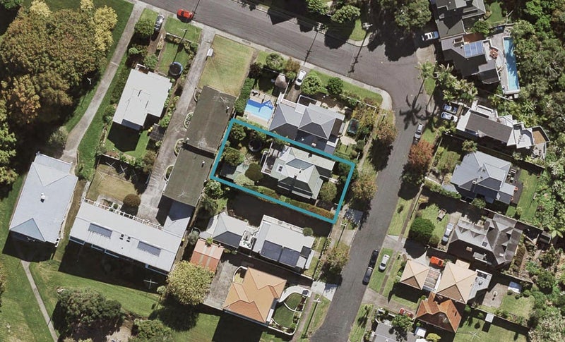 6 Waimana Avenue, Northcote Point, Auckland - Carousel 1
