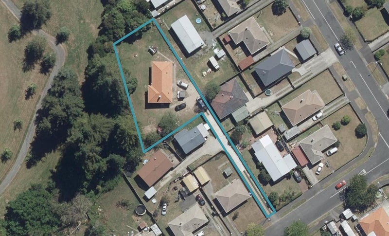 105 Norrie Street, Bader, Hamilton - Carousel 1