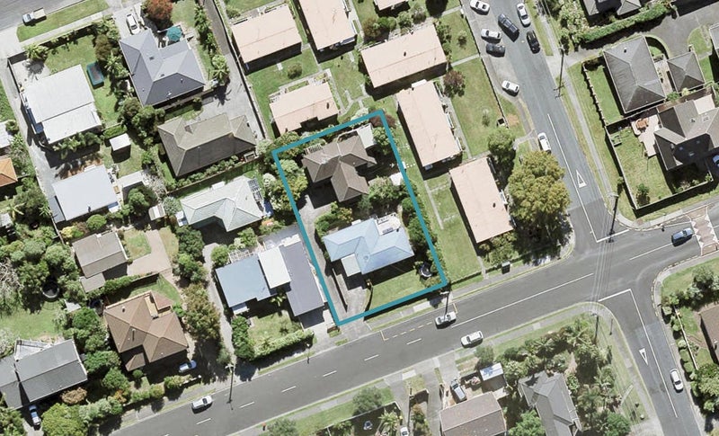 1/13 County Road, Torbay, Auckland - Carousel 1
