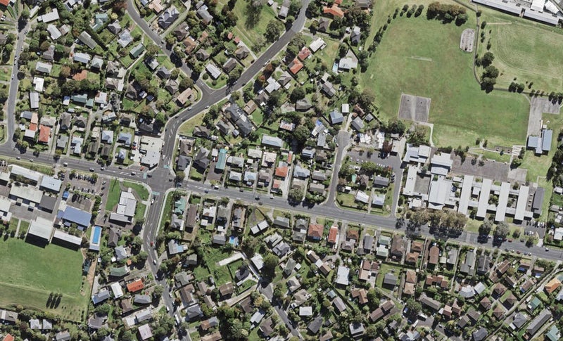 126C Chivalry Road, Glenfield, Auckland - Carousel 1