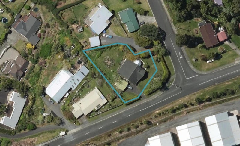 82 Handforth Street, Onerahi, Whangarei - Carousel 1