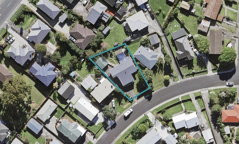 24 Patts Avenue, Glendene, Auckland - Carousel 1
