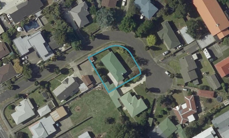 12 Brett Place, Takaro, Palmerston North - Carousel 1