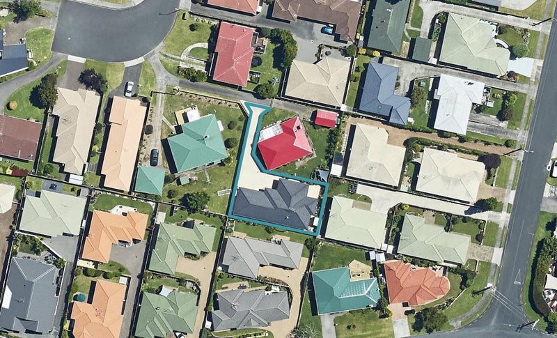 11B Lilac Place, Otumoetai, Tauranga - Carousel 1