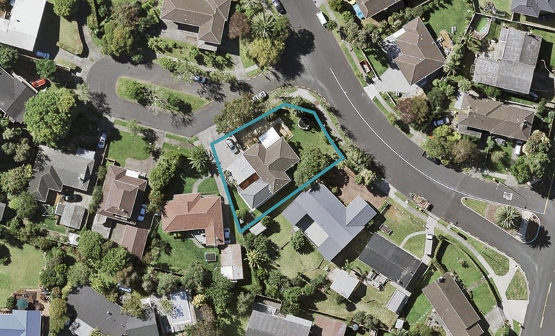 2 PENNYCOOK PL, Sunnyhills, Auckland - Carousel 1