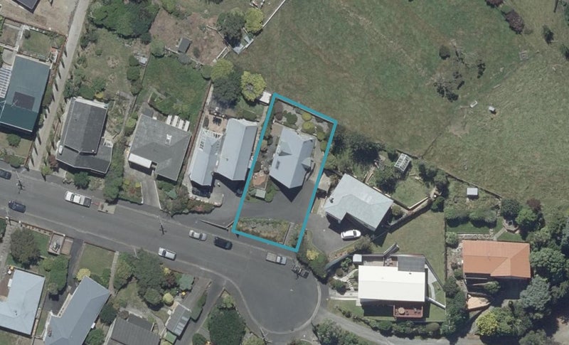 27 Dalrymple Street, Pine Hill, Dunedin - Carousel 1