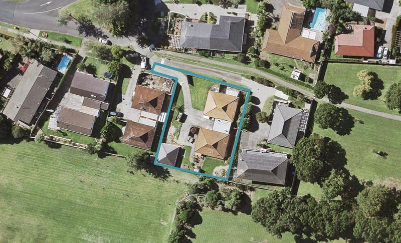 1/25 Rapallo Place, Farm Cove, Auckland - Carousel 1