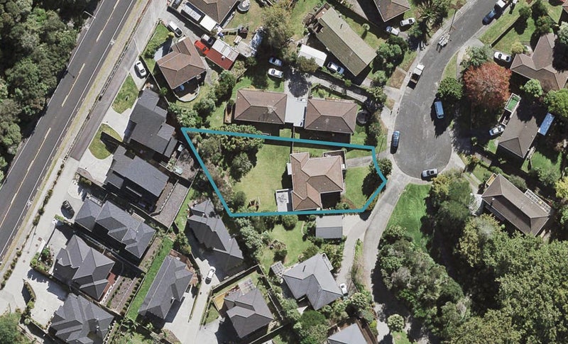 11 Embassy Place, Glenfield, Auckland - Carousel 1