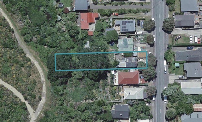 81 Happy Valley Road, Owhiro Bay, Wellington - Carousel 1