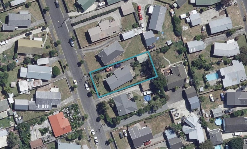 42 Betley Crescent, Fairview Downs, Hamilton - Carousel 1