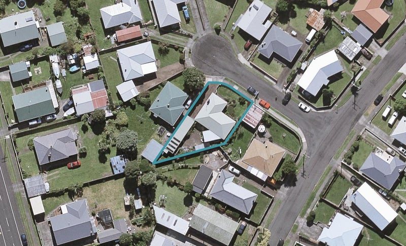 3 Buckland Place, Spotswood, New Plymouth - Carousel 1