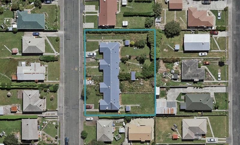 10 Manapouri Street, Strathern, Invercargill - Carousel 1