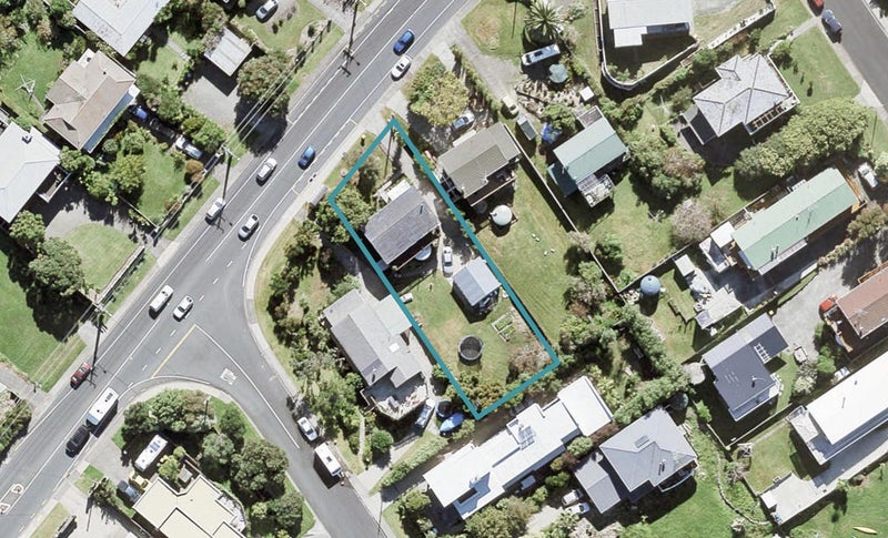 1071 Whangaparaoa Road, Tindalls Beach, Whangaparaoa - Carousel 1
