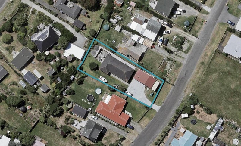 41 Gawler Street, Te Horo Beach - Carousel 1