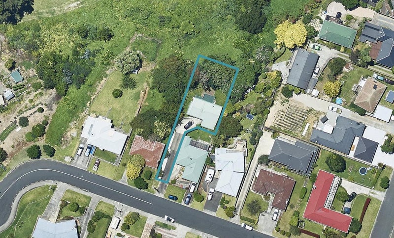 35B Merivale Road, Parkvale, Tauranga - Carousel 1