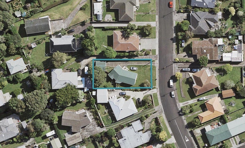 41 Lynmore Drive, Hillpark, Auckland - Carousel 1