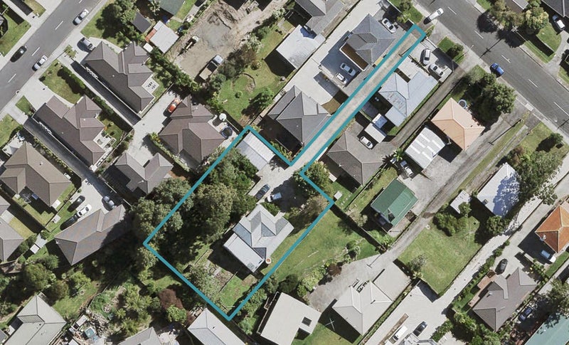67 Awaroa Road, Sunnyvale, Auckland - Carousel 1