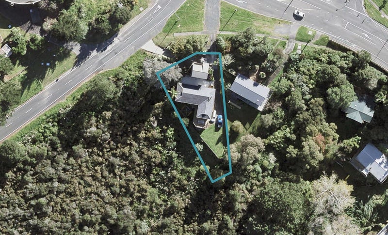 1050 East Coast Road, Fairview Heights, Auckland - Carousel 1