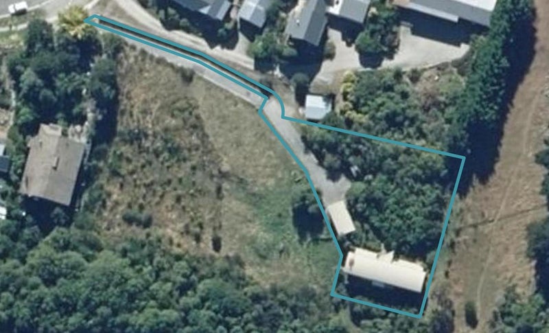18 Cedar Drive, Kelvin Heights, Queenstown - Carousel 1