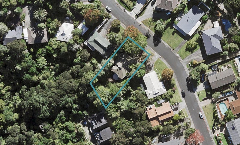 15 Pluto Place, Beach Haven, Auckland - Carousel 1