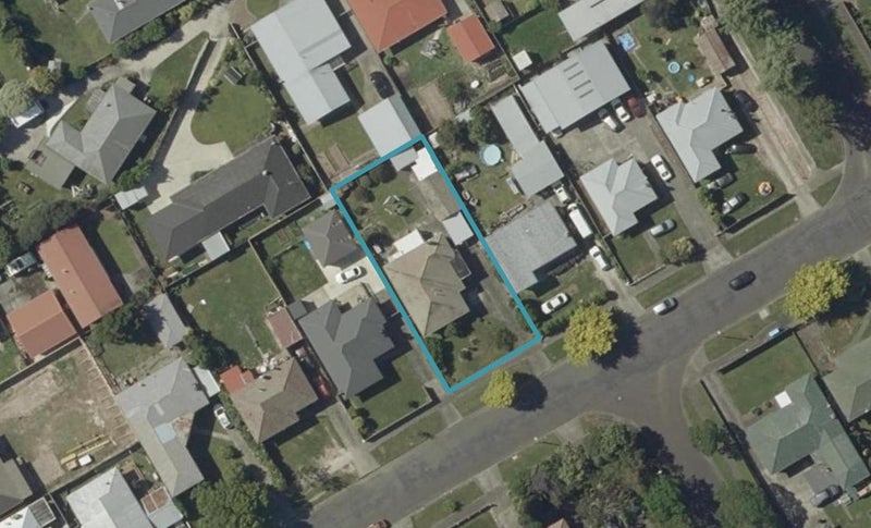 9 Liverpool Street, Takaro, Palmerston North - Carousel 1
