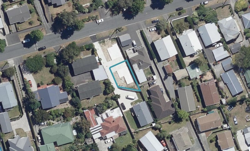 2/28 Claude Street, Fairfield, Hamilton - Carousel 1