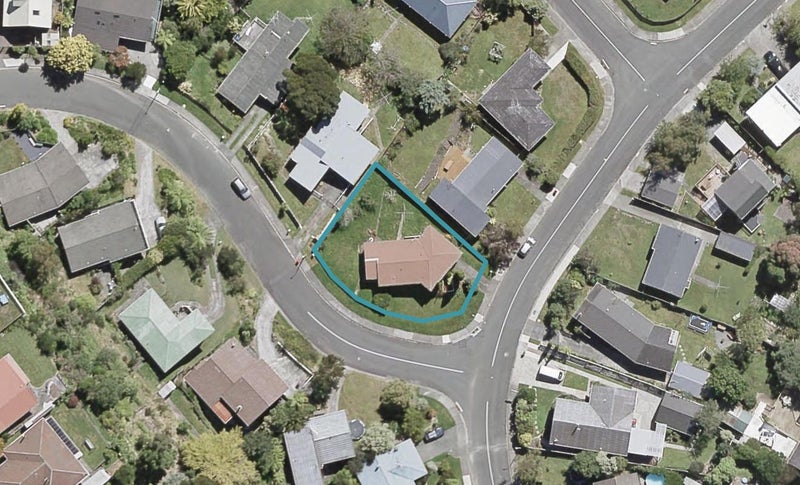 90 Field Street, Silverstream, Upper Hutt - Carousel 1