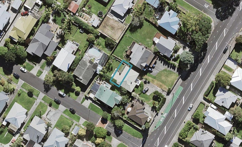 677E Sandringham Road, Sandringham, Auckland - Carousel 1