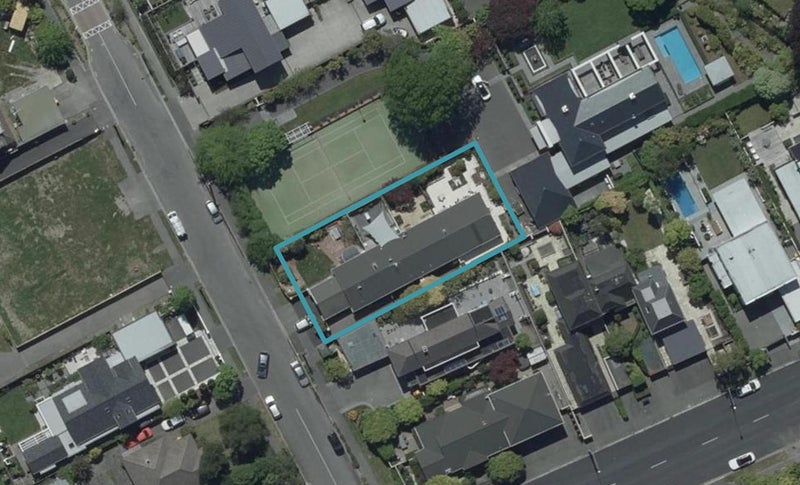 4/4 Garden Road, Merivale, Christchurch - Carousel 1