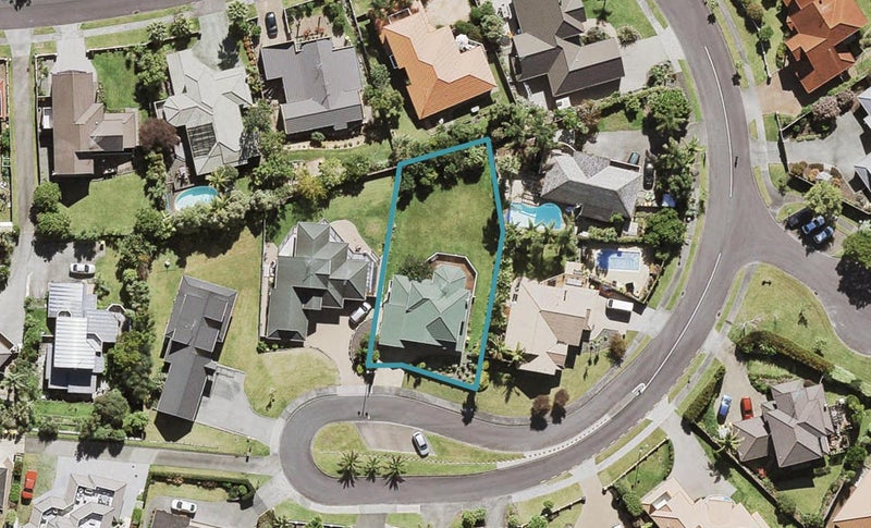 7 Bonnard Place, West Harbour, Auckland - Carousel 1